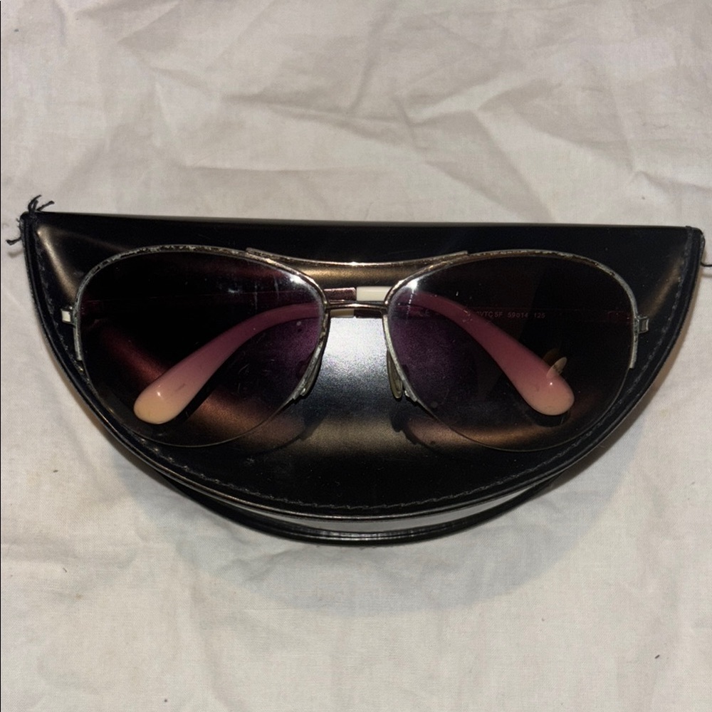 Marc By Marc Jacobs Black Sunglasses with Gradient Lenses